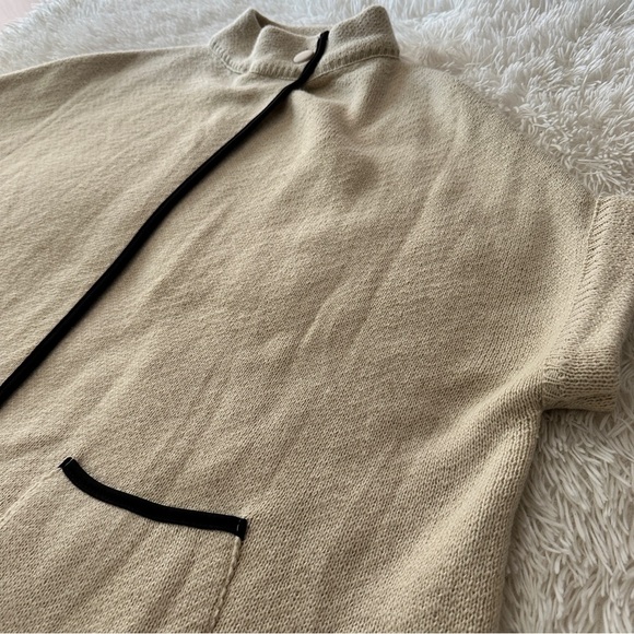 LC Lauren Conrad Cream Poncho with Black Accents Cape Sweater One Size (EUC) - Picture 12 of 15